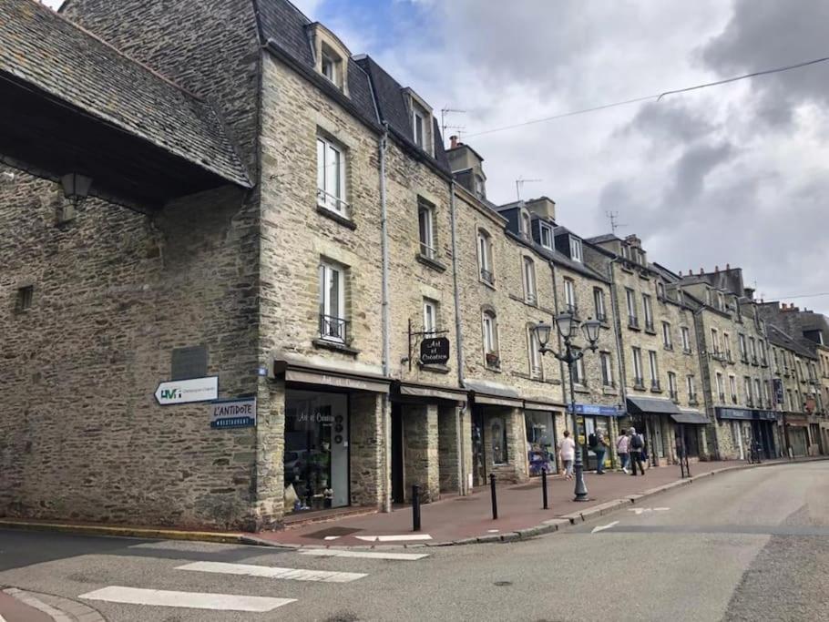 Duplex Parapluies De Cherbourg Netflix Parking Esterno foto