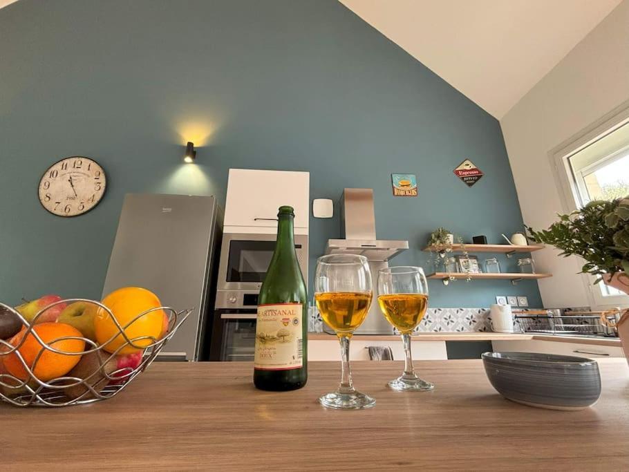 Duplex Parapluies De Cherbourg Netflix Parking Esterno foto